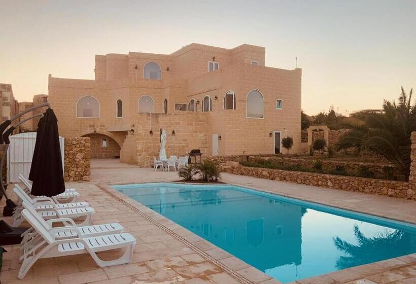 Beautifully Converted Farmhouse Villa In Gozo With Large Pool And Outdoor Area