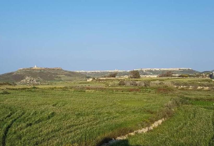 Beautifully Converted Farmhouse Villa In Gozo With Large Pool And Outdoor Area