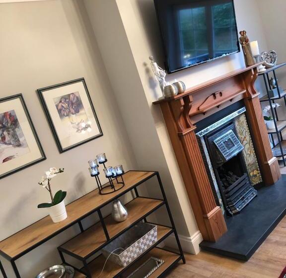 The Maples 26 Wellingtonia Court