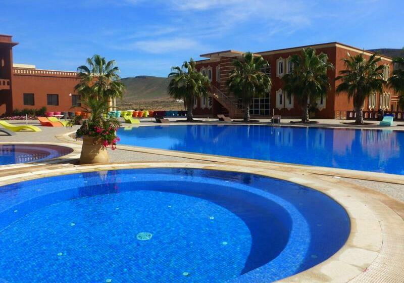 Villa De Standing   Piscine   Mer   Boulodrome   Tennis