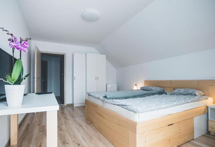 Apartma Pri Boštjanu