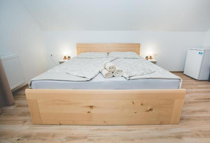 Apartma Pri Boštjanu