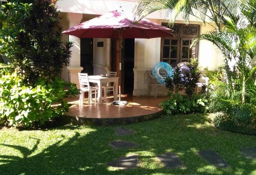 Jungle Garden Villa