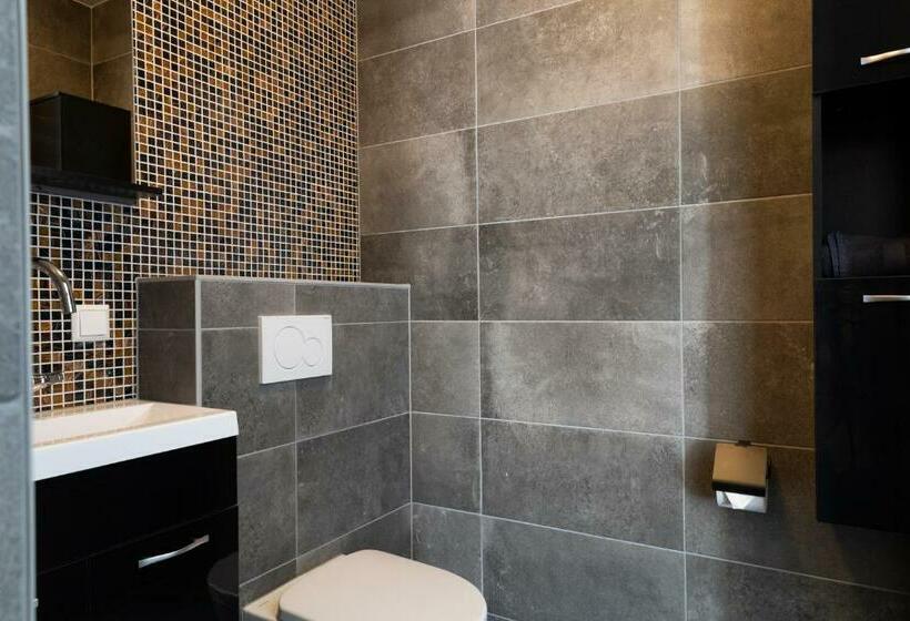 En Stadscafé De Dam L Hotel Monnickendam