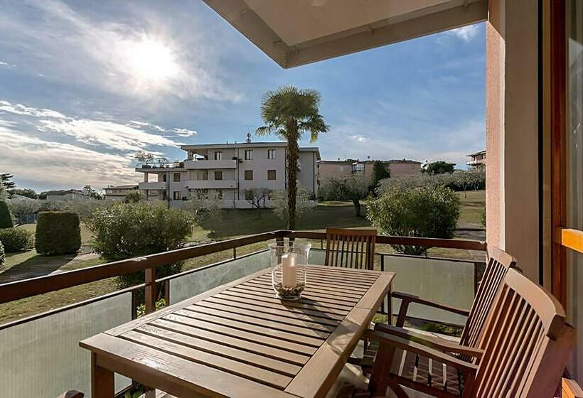 Natural Chic   Close To City Center And Beach   Parking