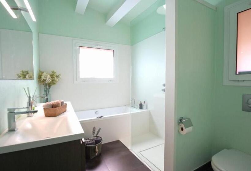 Primera Linea Piscina Jacuzzi Y Playa Privada