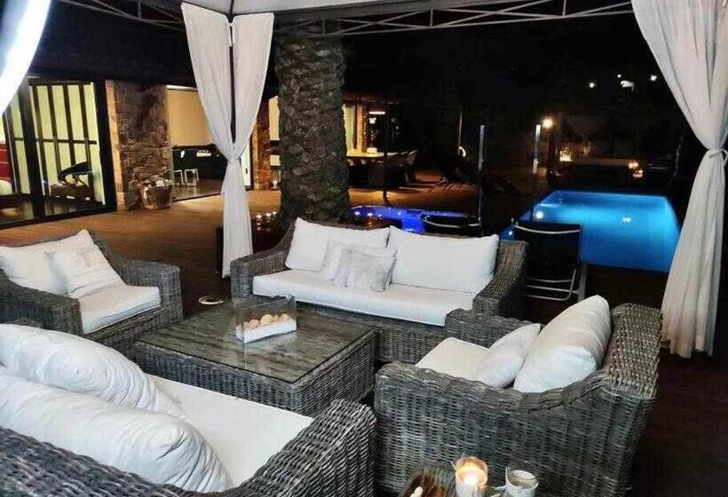 Primera Linea Piscina Jacuzzi Y Playa Privada