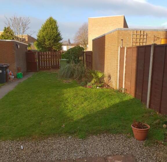 5 Beds, 3 Dbl Bed 2 Sngl Bed Sofabed 2 Shwr 2wc Offroad Van Park Washer Dryer Business Wifi