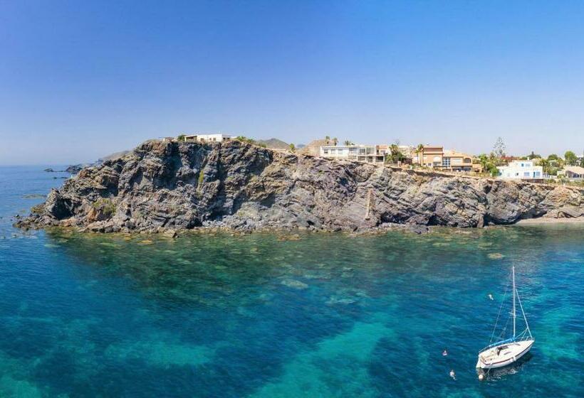 Cala Reona Apartamentos