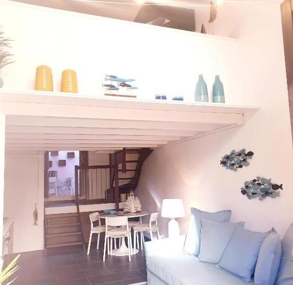 Dimora Montalto,indipendente Con Terrazzo Privato