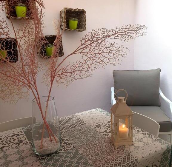 Dimora Montalto,indipendente Con Terrazzo Privato