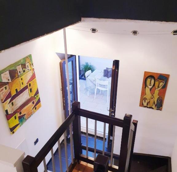 Dimora Montalto,indipendente Con Terrazzo Privato