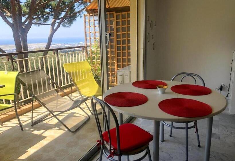 Havre De Paix En Méditerranée Avec Piscine Et Parking Privé