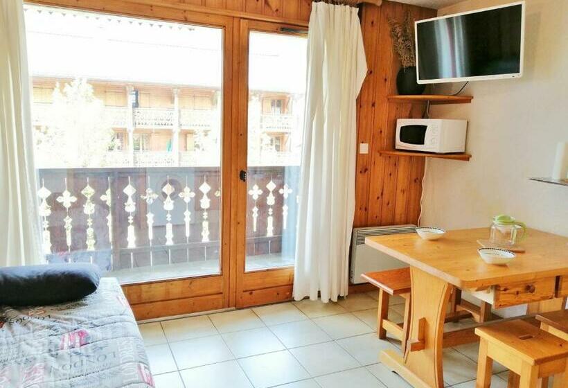 Studio Cosy Avec Balcon, Au Pied Du Télécabine Et Pistes, Centre Village à 150m, 4 Couchages   Fr 1