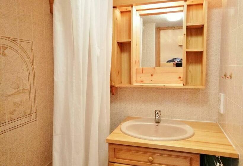 Studio Cosy Avec Balcon, Au Pied Du Télécabine Et Pistes, Centre Village à 150m, 4 Couchages   Fr 1