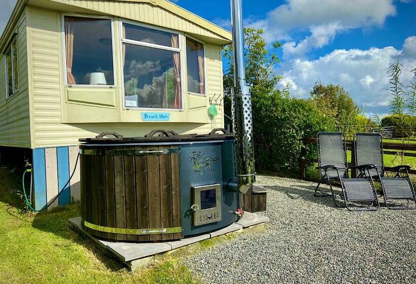 Adult Only En Suite Glamping Hut With A Private Hot Tub, Fenced Garden, Firepit, Bbq And Dog Friendl