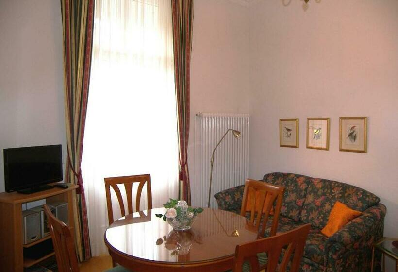 Villa Baroni Nur 200m Vom Ostseestrand Entfernt