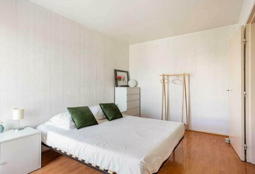 Appartement à 10 Minutes Du Centre De Paris Avec Le Rer B