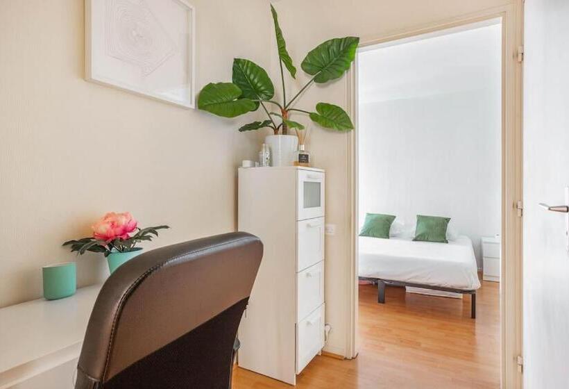 Appartement à 10 Minutes Du Centre De Paris Avec Le Rer B