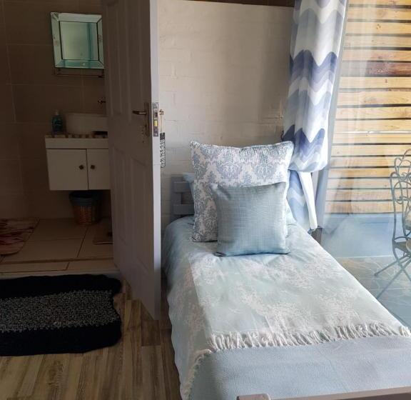 Clanwilliam Hills House