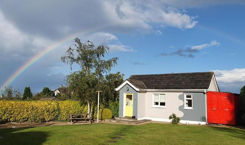 Hilltop Seaview Apartment