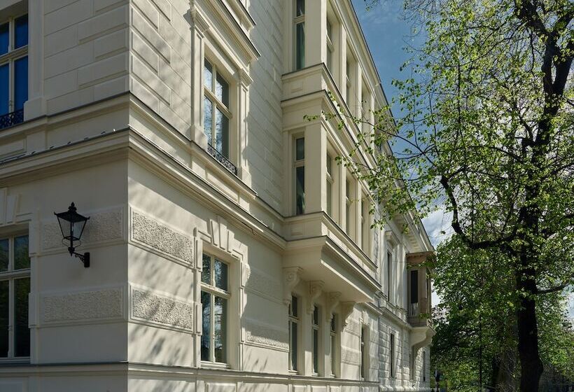 Altus Palace   Destigo Hotels