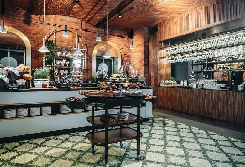 Altus Palace   Destigo Hotels