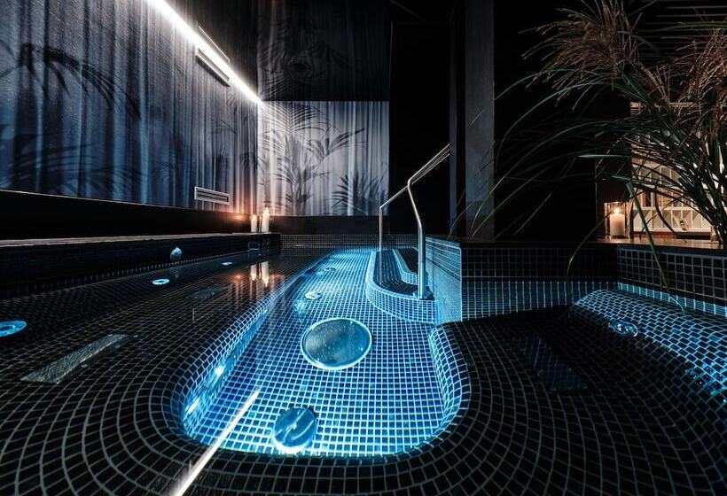 Altus Palace   Destigo Hotels