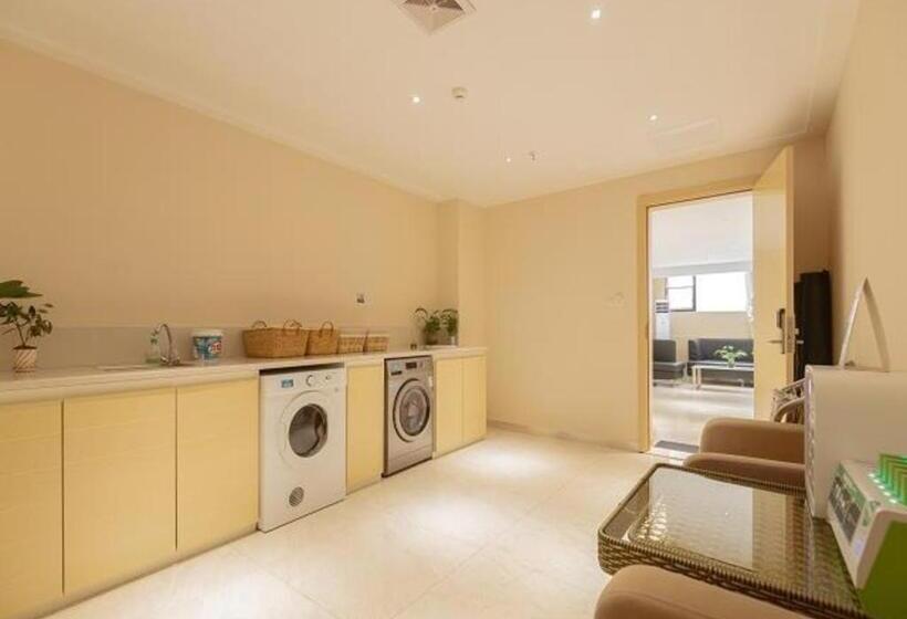 호텔 City Comfort Inn Liuzhou Wuxing Walking Street