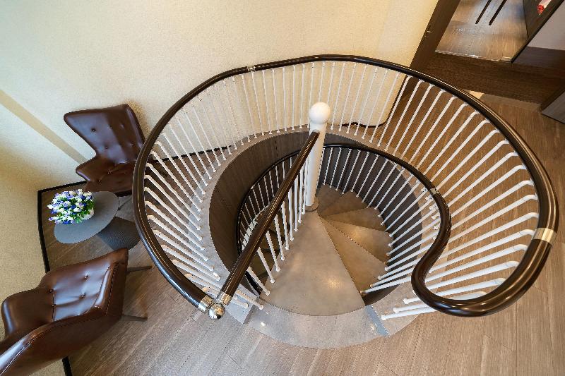 فندق Hanting  Shanghai Lujiazui Minsheng Road Metro Station