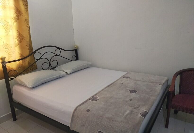 Отель Homestay Masha By Oyo Rooms