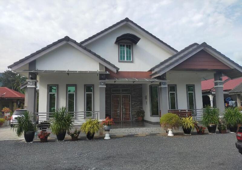 Отель Homestay Masha By Oyo Rooms