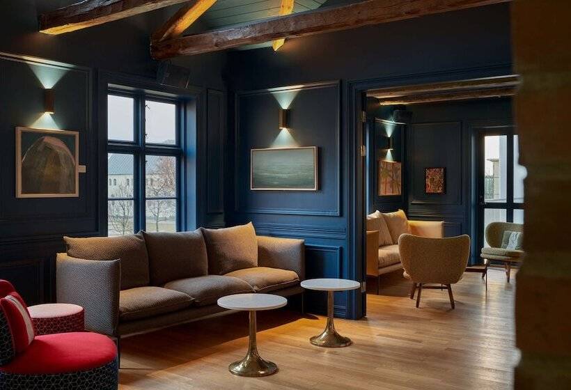 Iceland Parliament Hotel, Curio Collection By Hilton