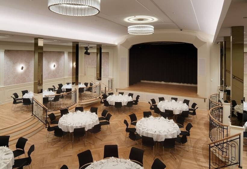 Iceland Parliament Hotel, Curio Collection By Hilton