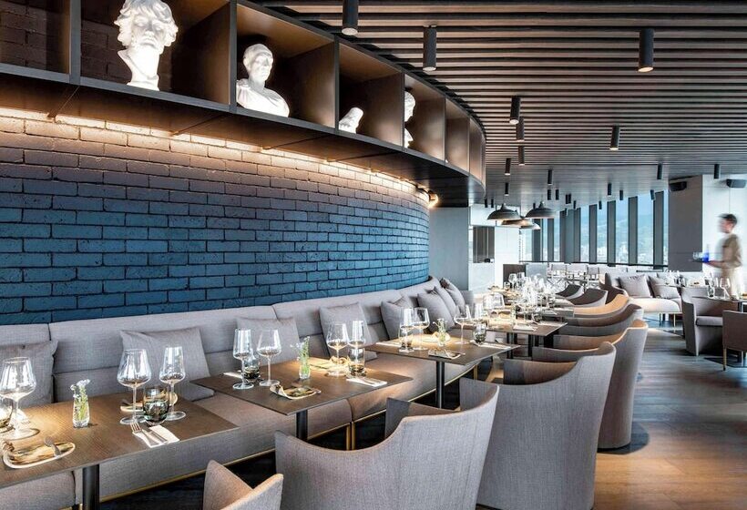 هتل Pullman Tbilisi Axis Towers