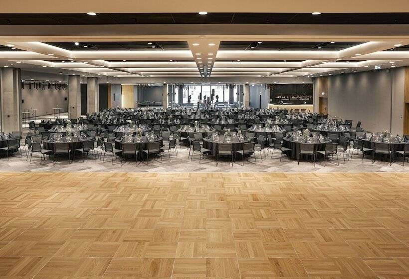 Q Hotel Plus Wrocław Bielany