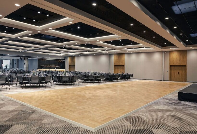 Q Hotel Plus Wrocław Bielany