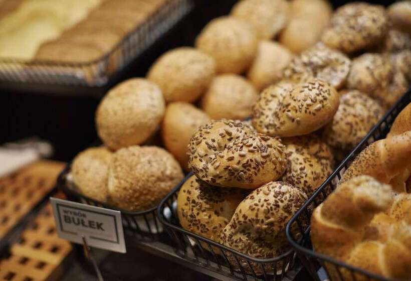 Q Hotel Plus Wrocław Bielany