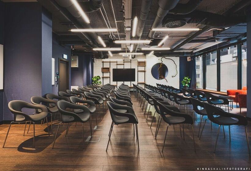 Отель Royal Tulip Warsaw Centre