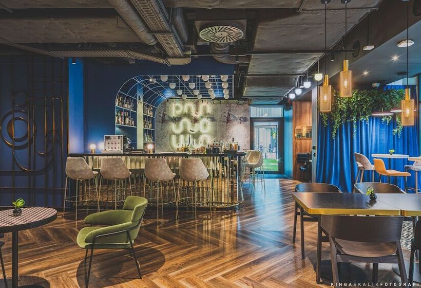 هتل Royal Tulip Warsaw Centre