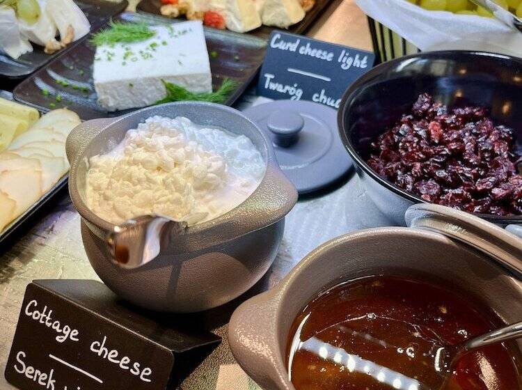 هتل Royal Tulip Warsaw Centre