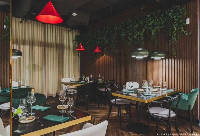 هتل Royal Tulip Warsaw Centre