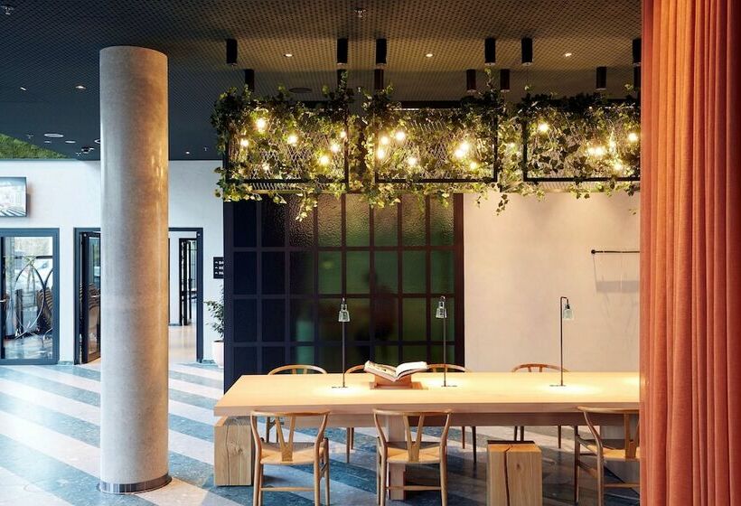 בית מלון כפרי Scandic Frankfurt Hafenpark