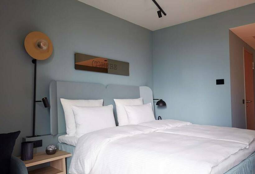 בית מלון כפרי Scandic Frankfurt Hafenpark