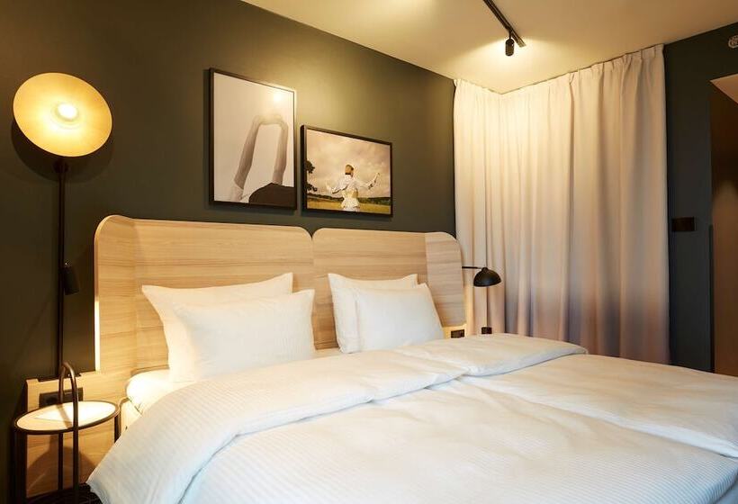 בית מלון כפרי Scandic Frankfurt Hafenpark