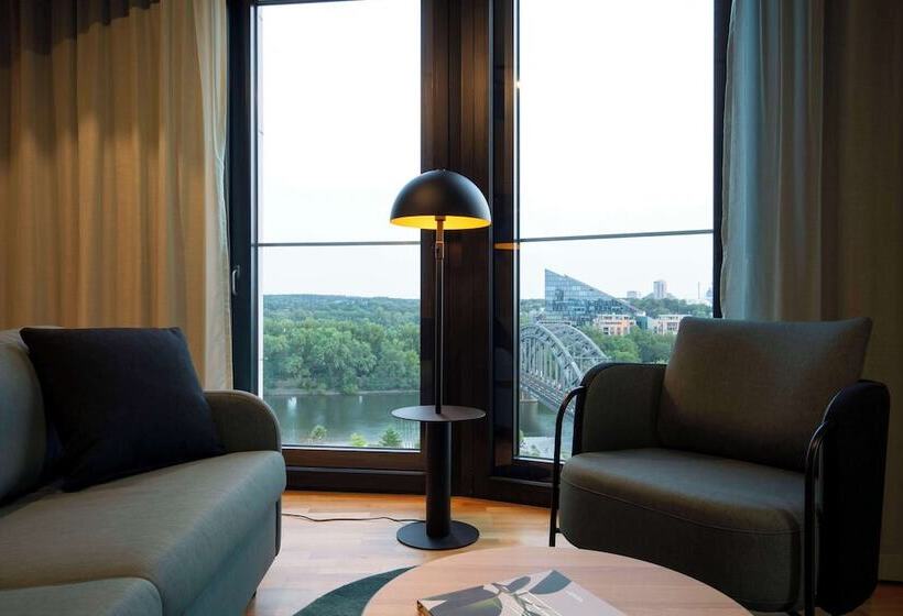 בית מלון כפרי Scandic Frankfurt Hafenpark