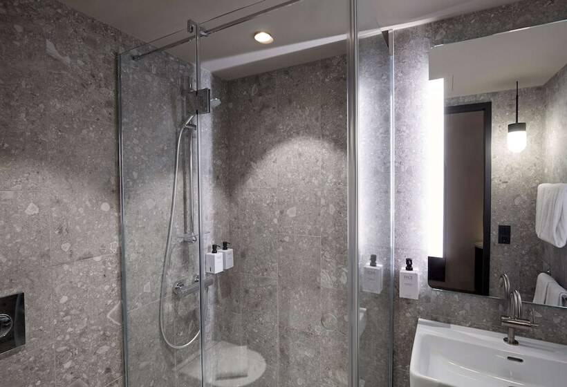 בית מלון כפרי Scandic Frankfurt Hafenpark