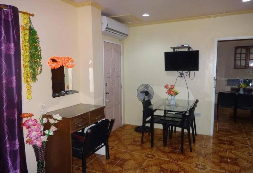 Julz Tropical Apartments