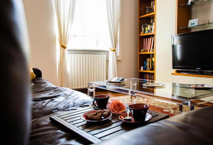 Pinky By Portofinohomes