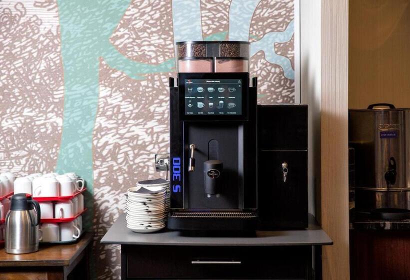 ホテル City Sleeper At Royal National